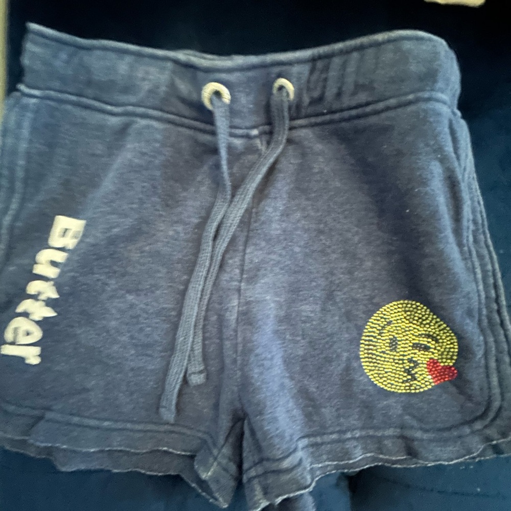Fun emoji short